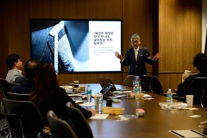 경제와 패션의 경계를 넘나드는 힐링캠프 인문학 강의, 성황리&nbsp;개최